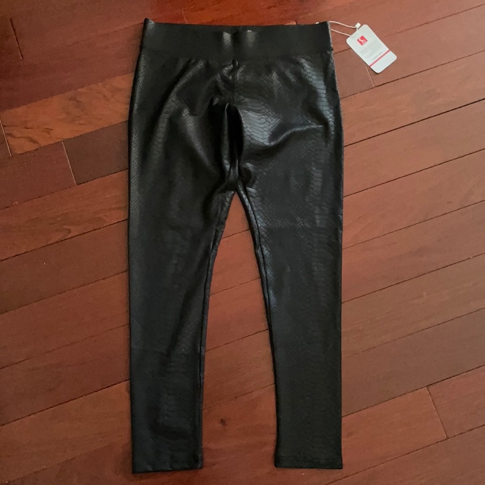 Snakeskin pleather leggings